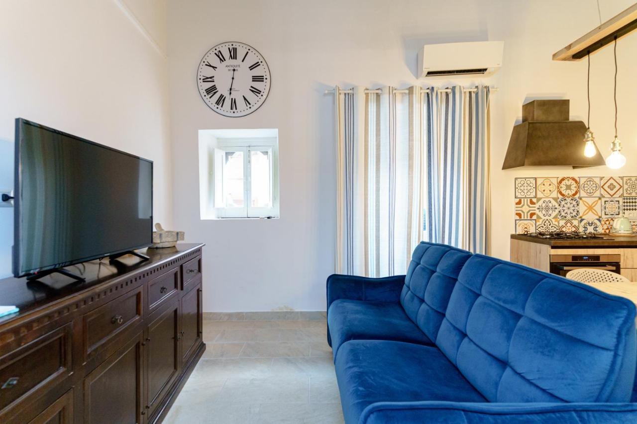 Latieri'S Loft Apartment Сиракуза Екстериор снимка