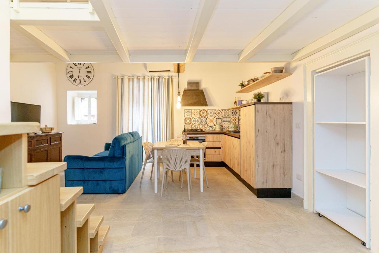Latieri'S Loft Apartment Сиракуза Екстериор снимка